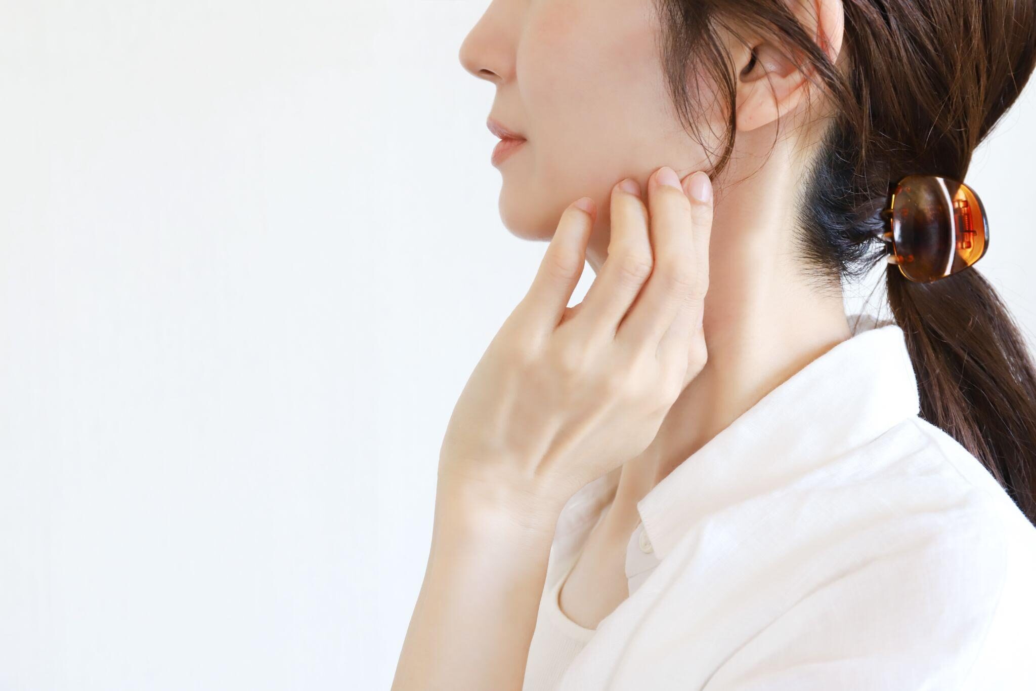 オトガイ形成術の主な方法