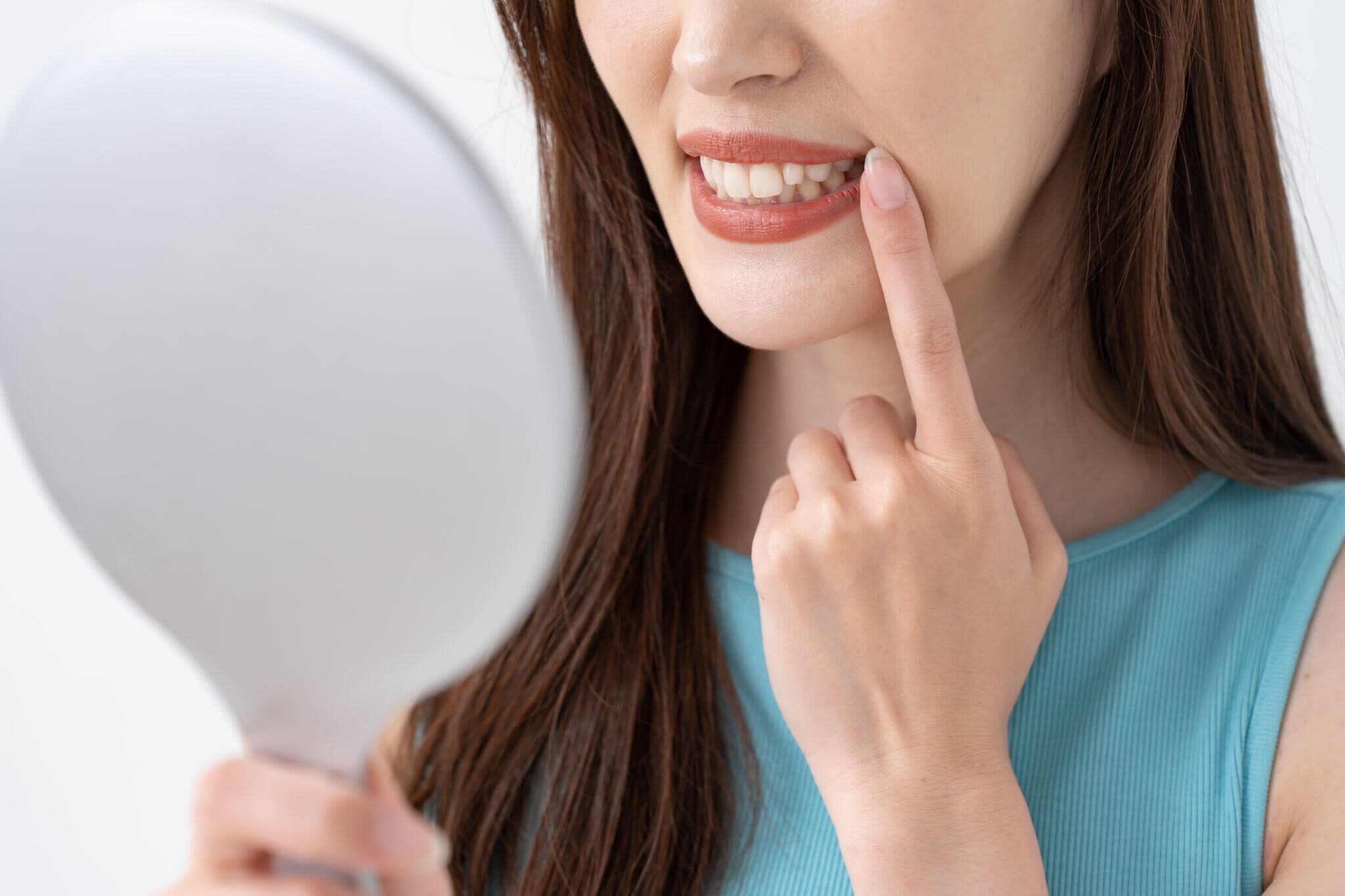 鼻中隔湾曲症は歯並びや咬み合わせにも影響する